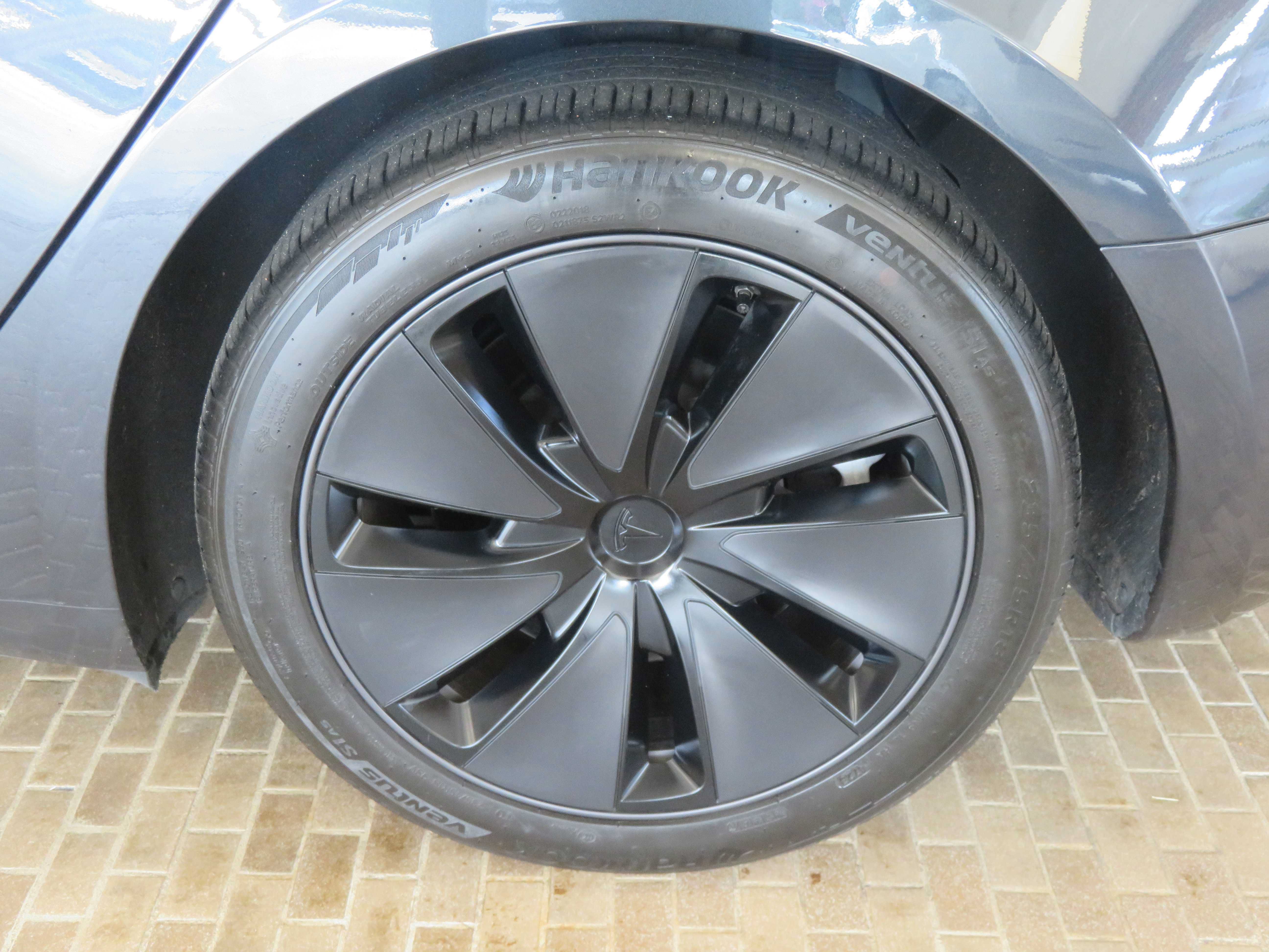 Used 2024 Tesla Model 3 Long Range RWD image 8