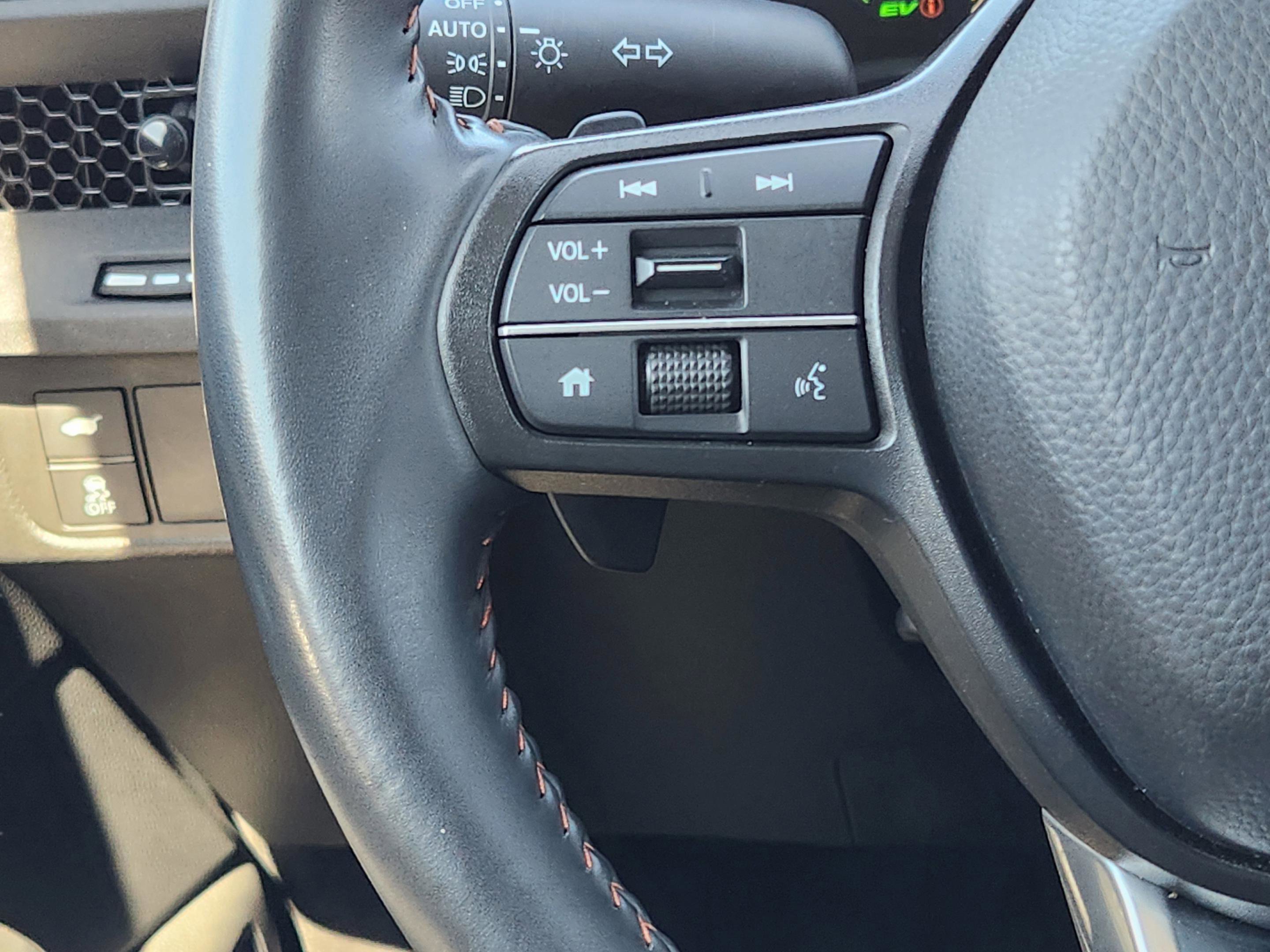 Certified 2025 Honda CR-V Sport-L image 28