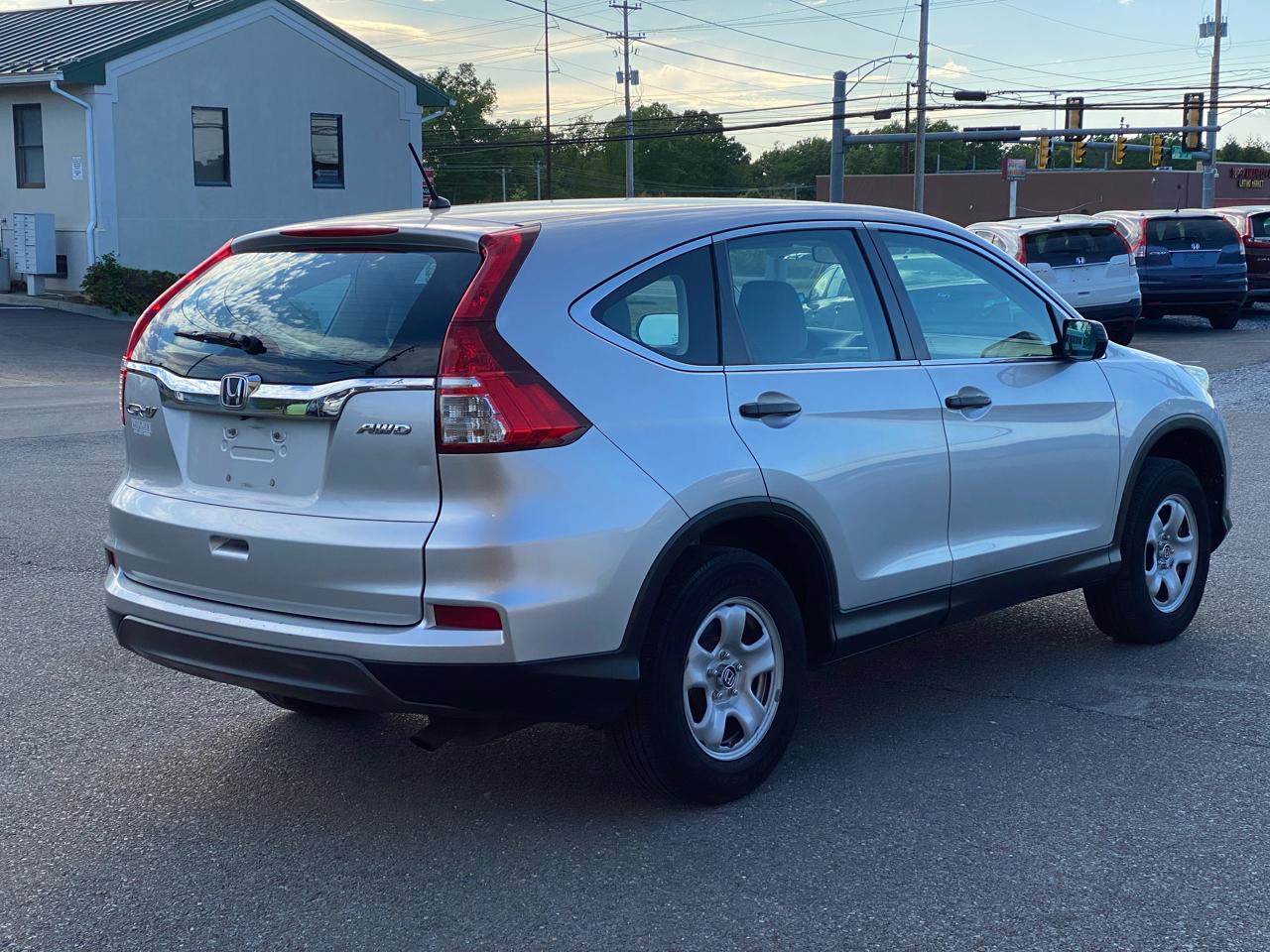 Used 2015 Honda CR-V LX image 3