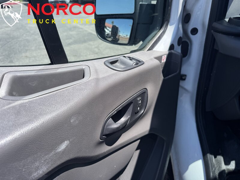 Used 2020 Ford Transit 250 Medium Roof RWD image 18