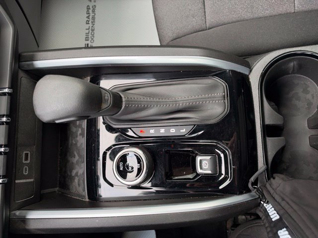 Used 2024 Chevrolet Colorado Trail Boss w/ Advanced Trailering Package AWD/4WD image 14