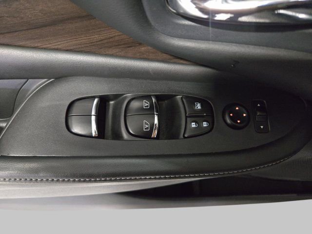 Used 2019 Nissan Murano Platinum image 31