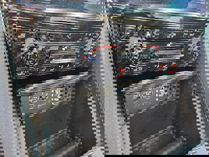 Used 2024 Jeep Grand Cherokee L Limited w/ Black Appearance Package image 26