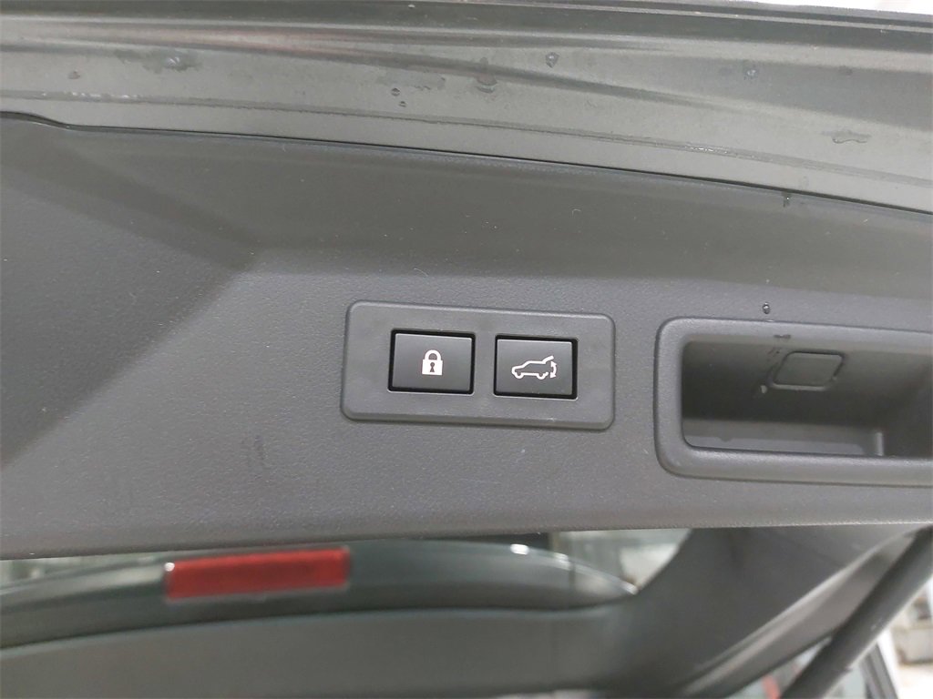 Used 2025 Subaru Forester Premium w/ Convenience Package #1 image 14