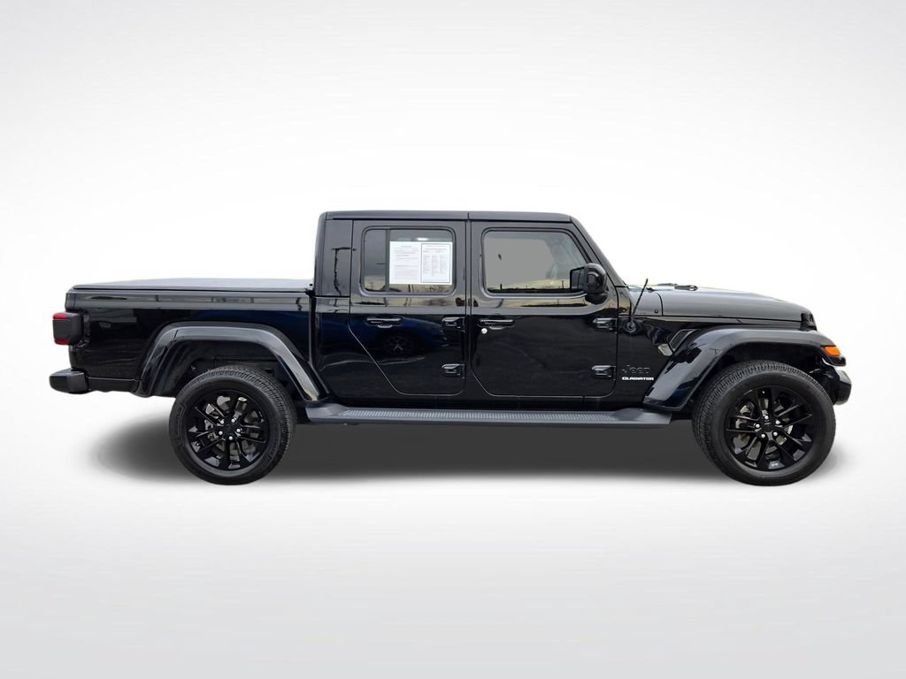 Used 2021 Jeep Gladiator Overland AWD/4WD image 2