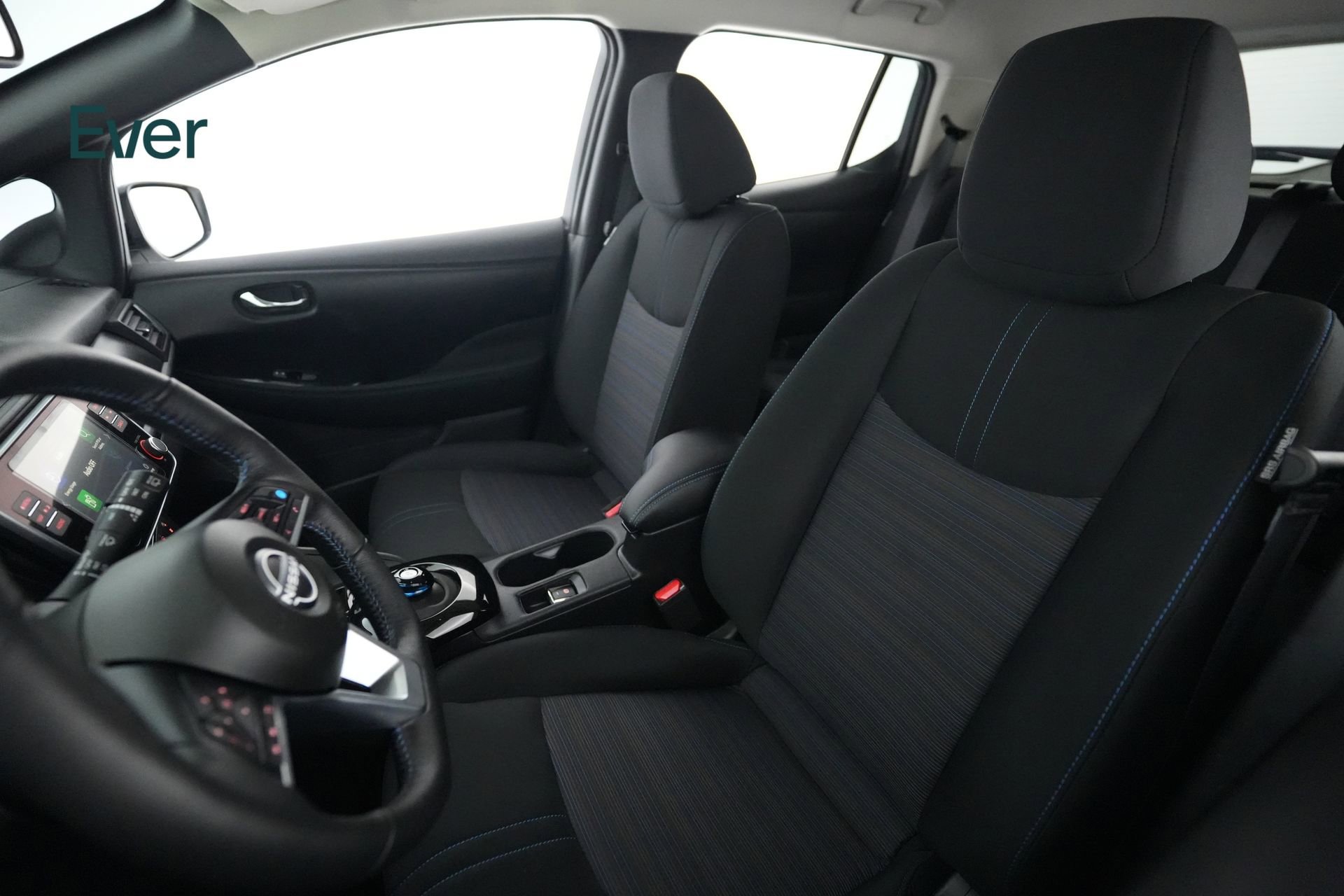 Used 2025 Nissan Leaf SV Plus FWD image 4