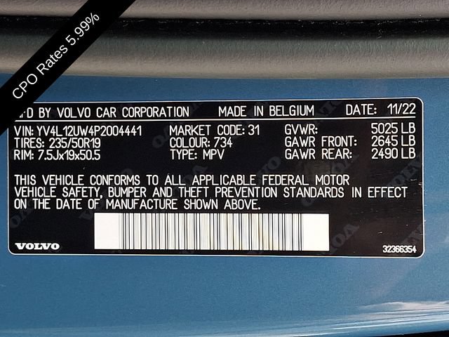 Certified 2023 Volvo XC40 B5 Plus w/ Driver Assist Package AWD/4WD image 32