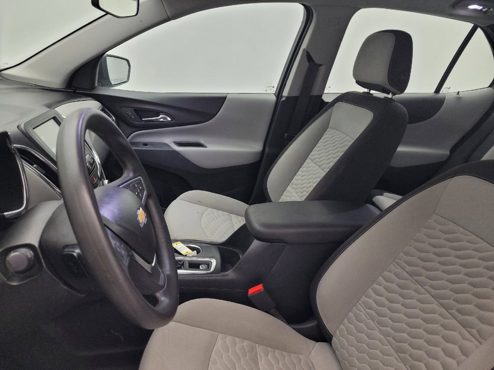 Used 2018 Chevrolet Equinox LS image 17
