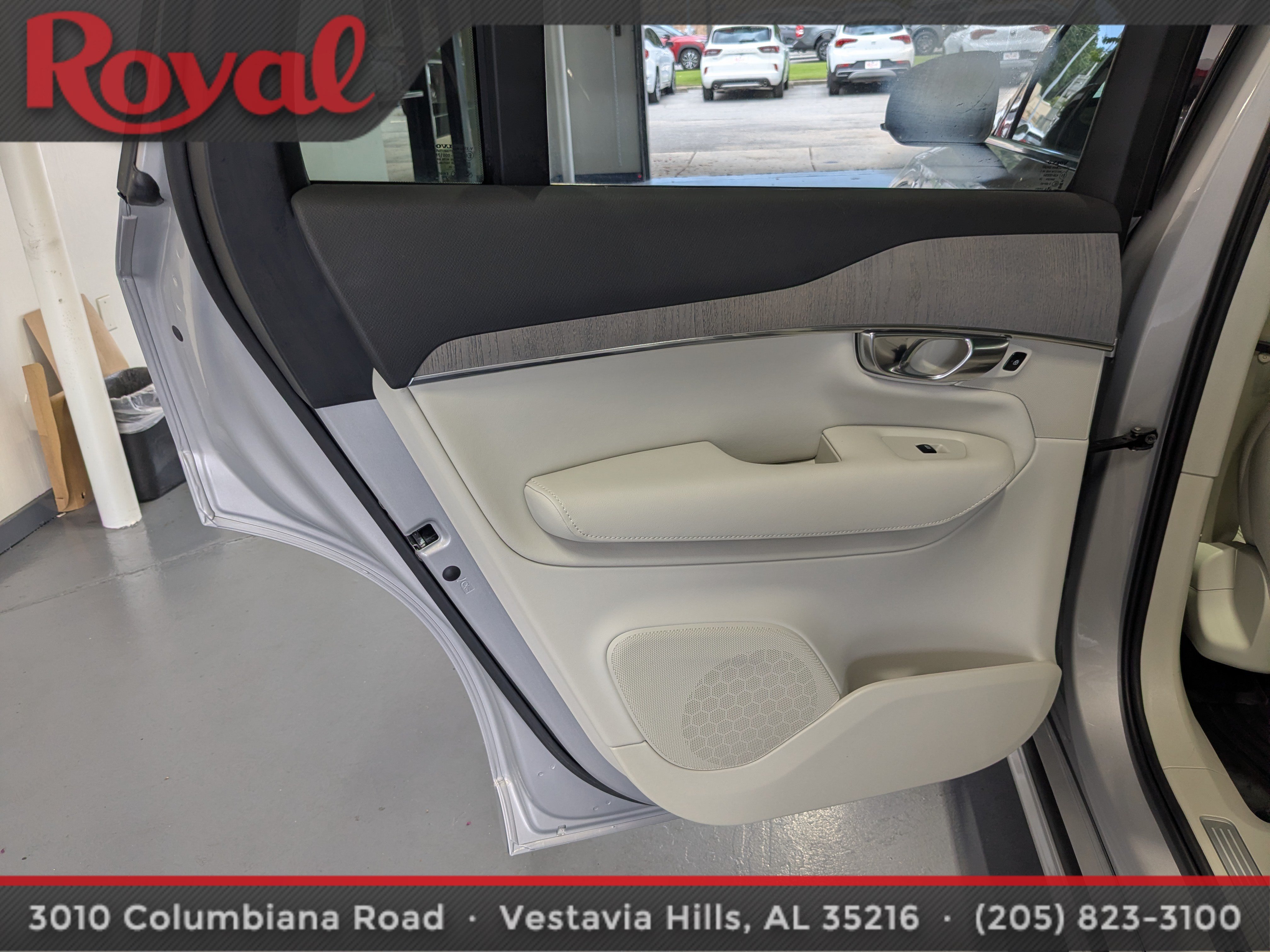 Used 2025 Volvo XC90 B6 Plus AWD/4WD image 14