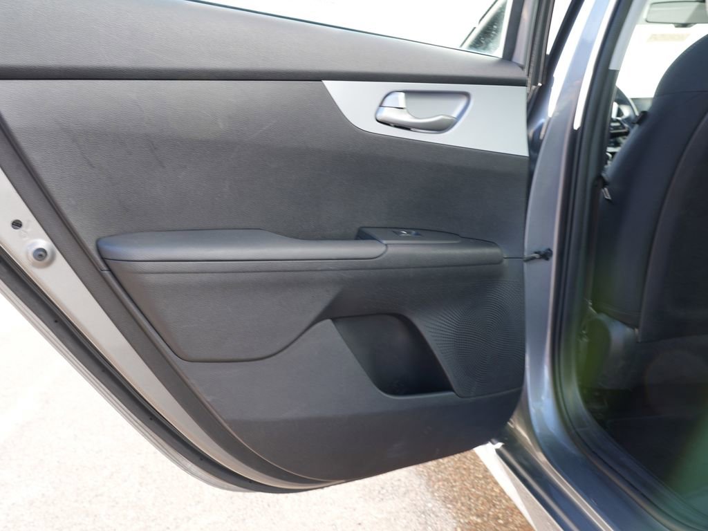 Used 2022 Kia Forte LXS image 21