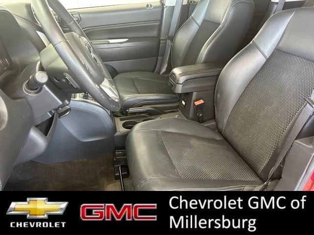 Used 2016 Jeep Compass Latitude AWD/4WD image 13