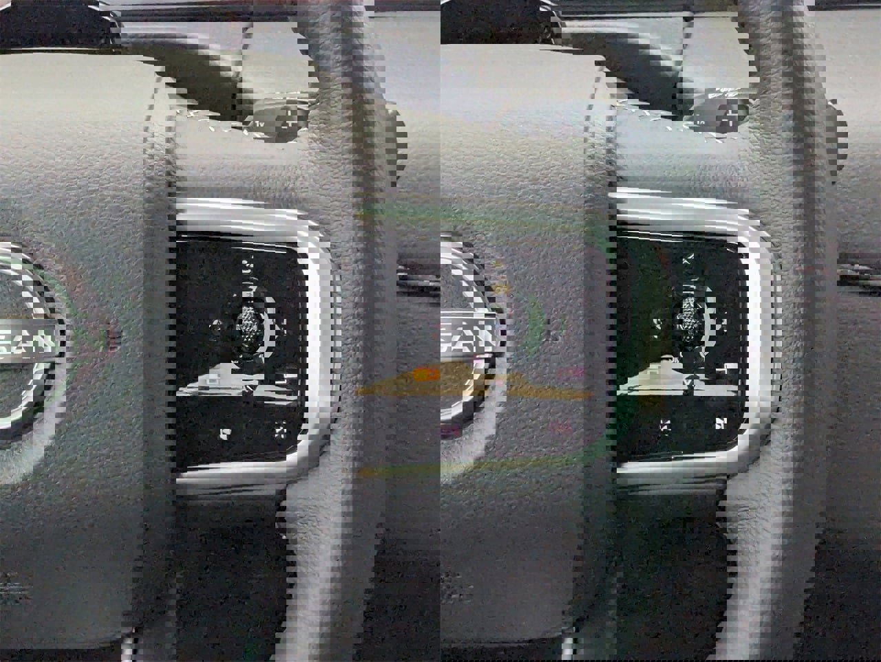 New 2025 Nissan Armada SL image 27