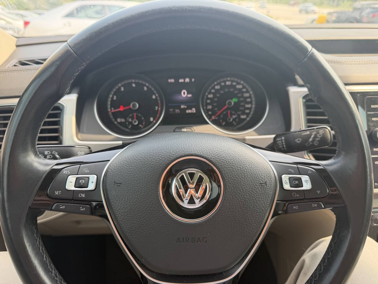 Used 2018 Volkswagen Atlas SEL AWD/4WD image 22