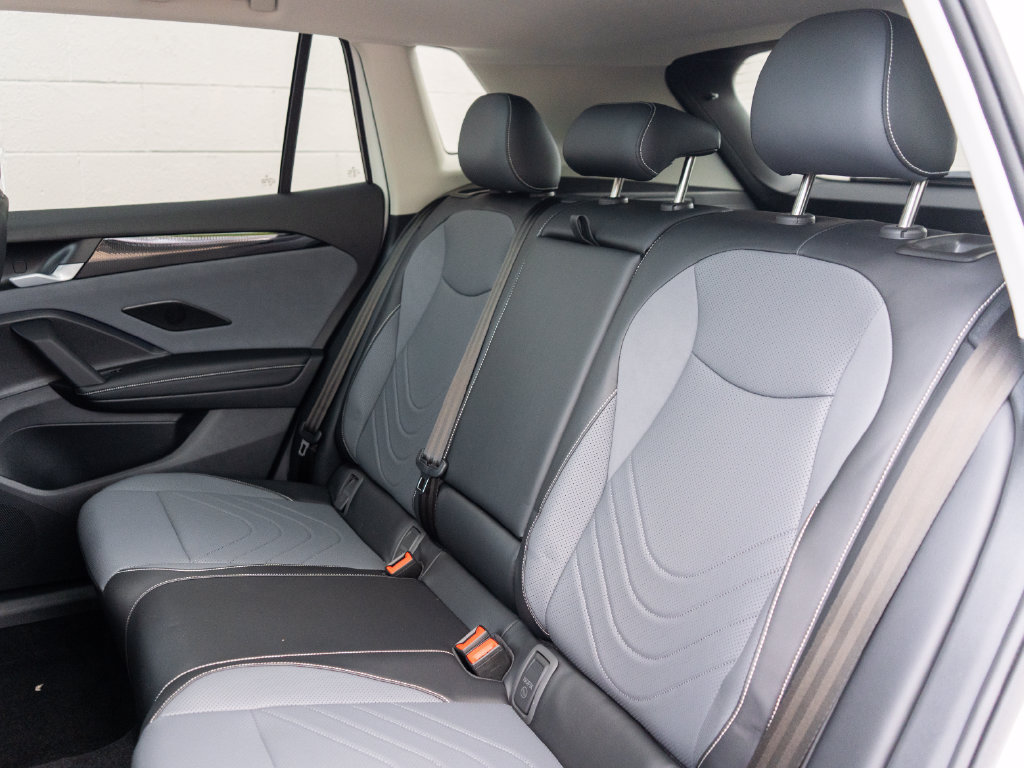 New 2026 Volkswagen Tiguan SE AWD/4WD image 9