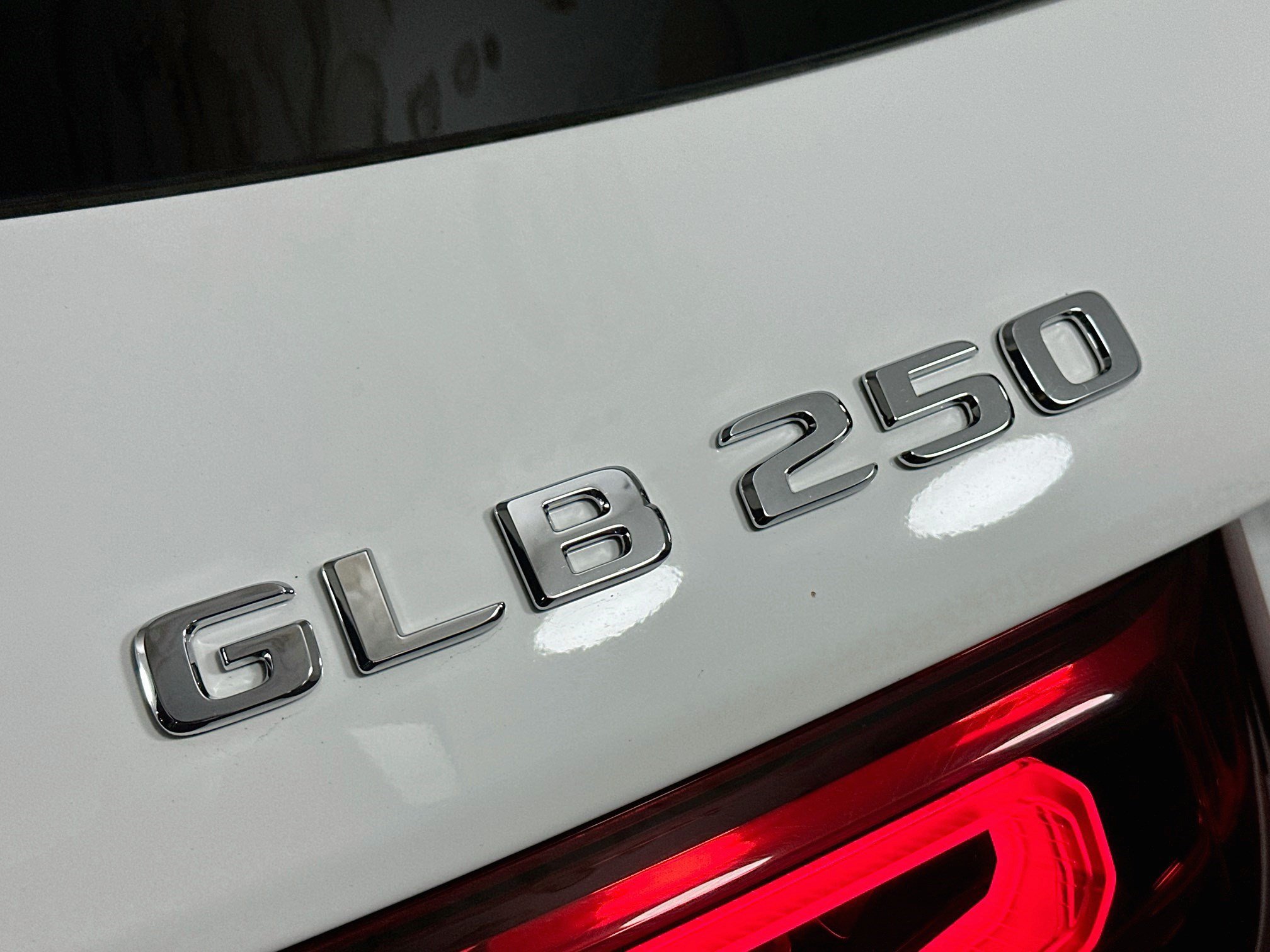Used 2023 Mercedes-Benz GLB 250 4MATIC w/ AMG Line image 28