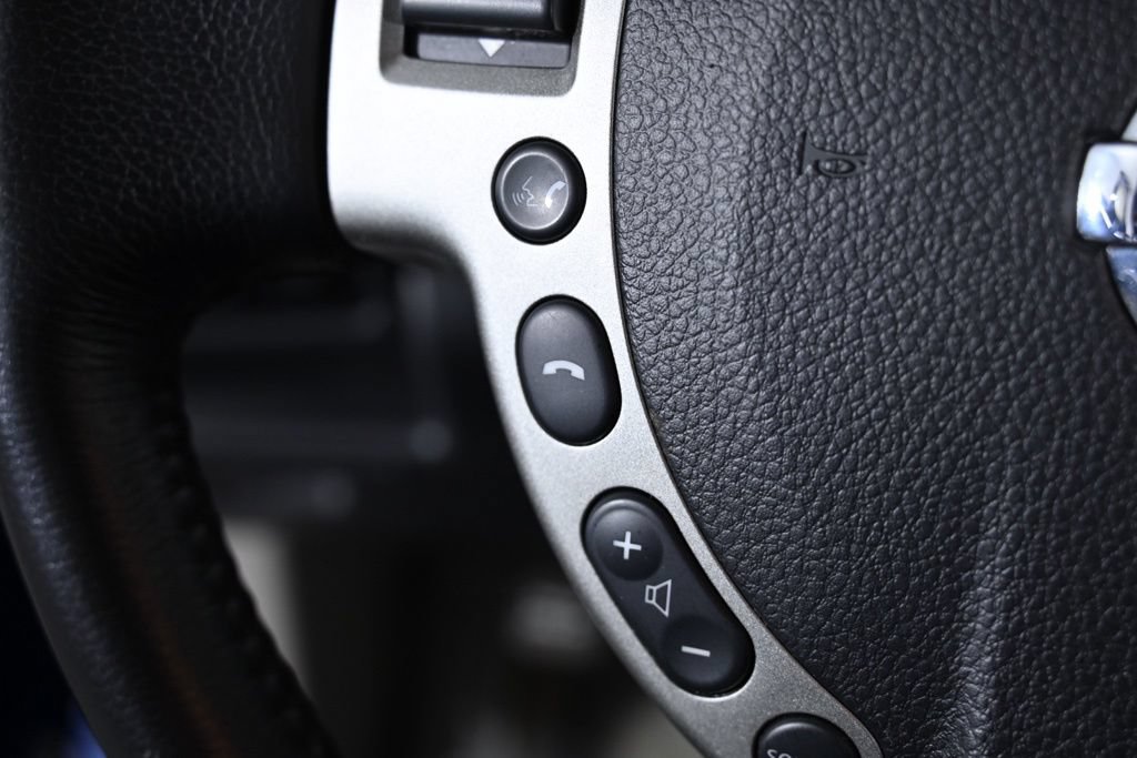 Used 2009 Nissan Rogue SL w/ Premium Pkg AWD/4WD image 12