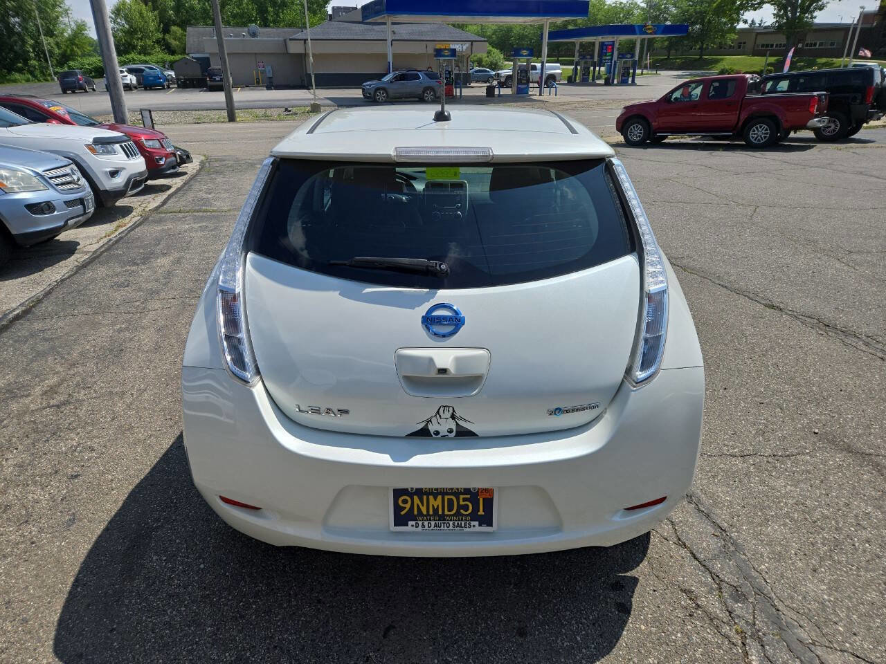 Used 2017 Nissan Leaf S w/ Charge Package image 7