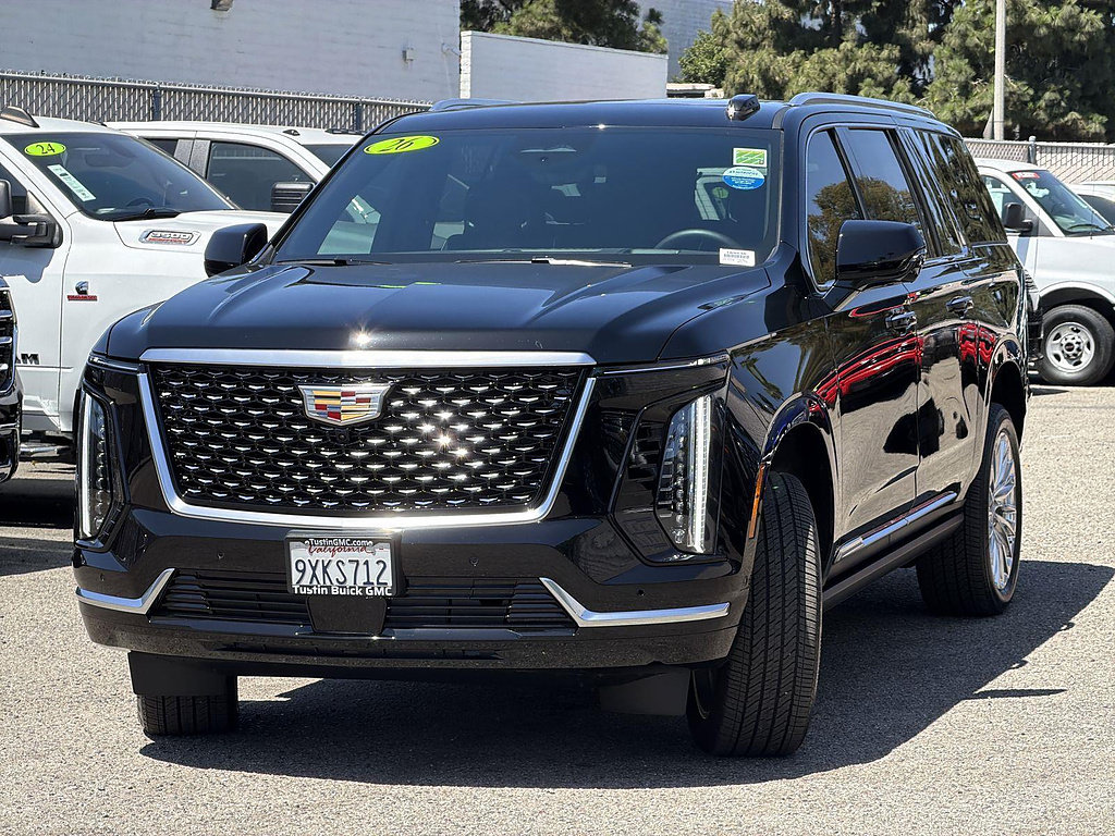 Used 2026 Cadillac Escalade ESV Luxury RWD image 3
