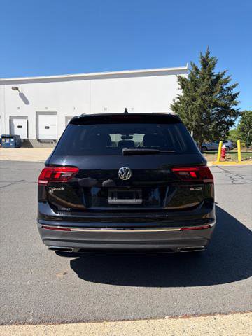 Used 2021 Volkswagen Tiguan SE AWD/4WD image 5