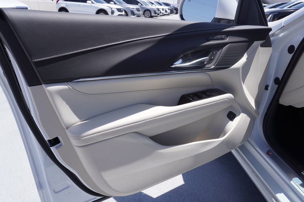 New 2025 Cadillac CT4 Premium Luxury image 15