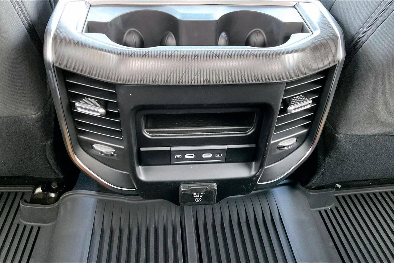 New 2026 RAM 2500 Big Horn AWD/4WD image 15