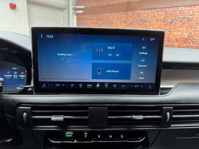 Used 2023 Lincoln Corsair FWD image 18