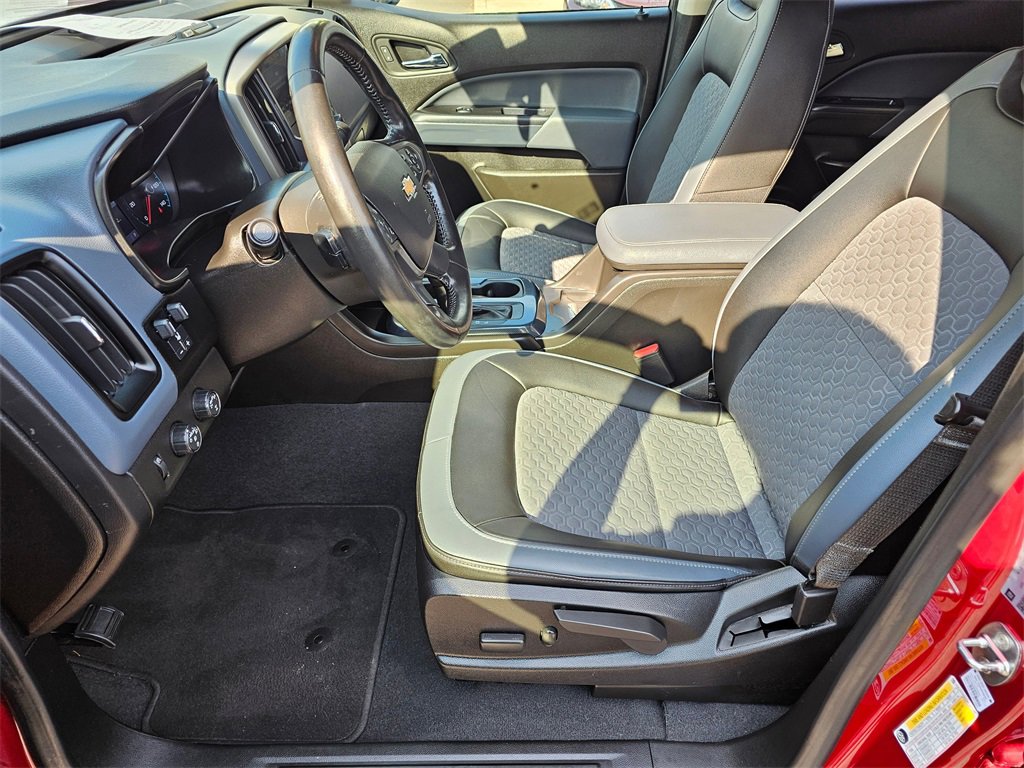Used 2021 Chevrolet Colorado Z71 w/ Safety Package image 16