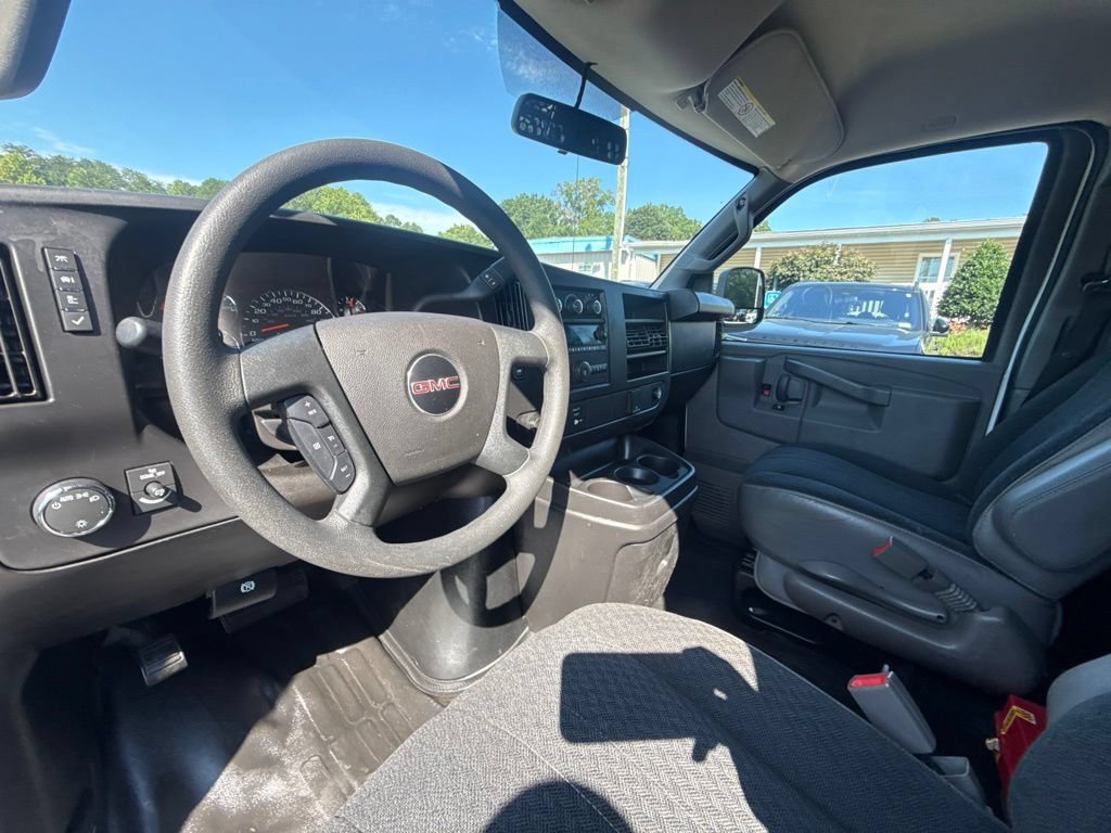 Used 2022 GMC Savana 2500 w/ Driver Convenience Package RWD image 9