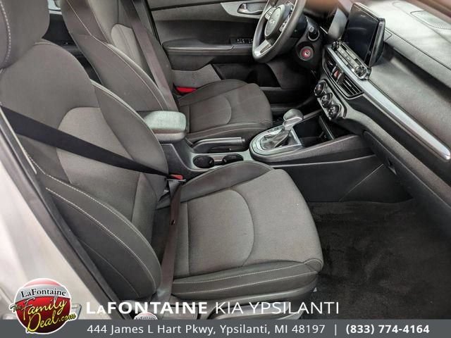 Used 2023 Kia Forte LXS FWD image 30