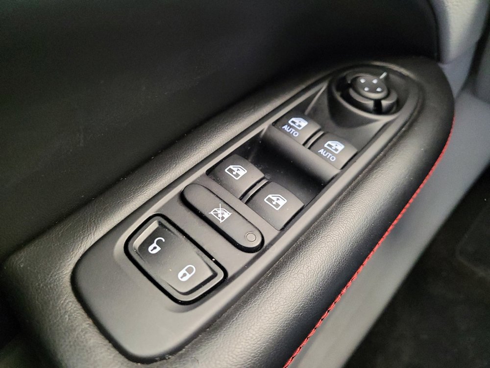 Used 2018 Jeep Compass Limited w/ Navigation Group image 27