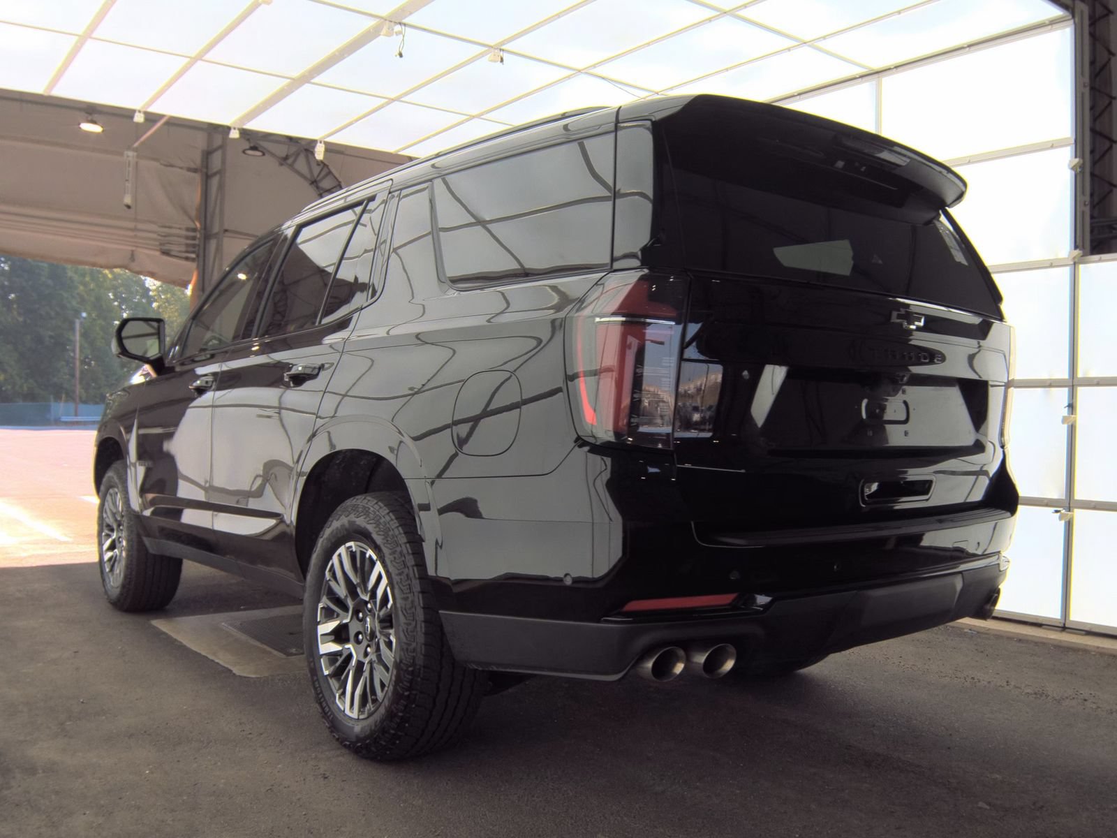 Used 2026 Chevrolet Tahoe Z71 AWD/4WD image 6