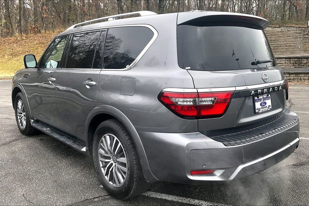 Used 2024 Nissan Armada SL w/ Captain's Chairs Package image 3