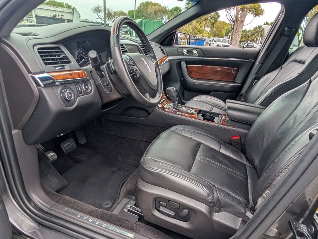 Used 2015 Lincoln MKS AWD w/ Equipment Group 201A image 12