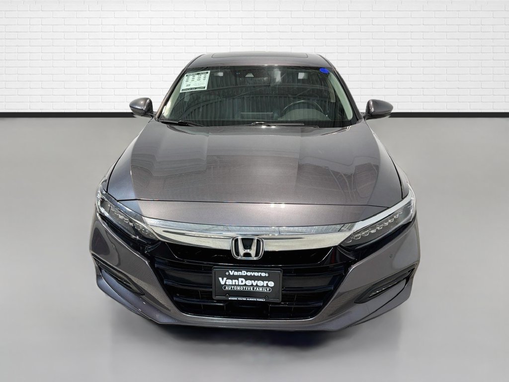 Used 2018 Honda Accord Touring image 2
