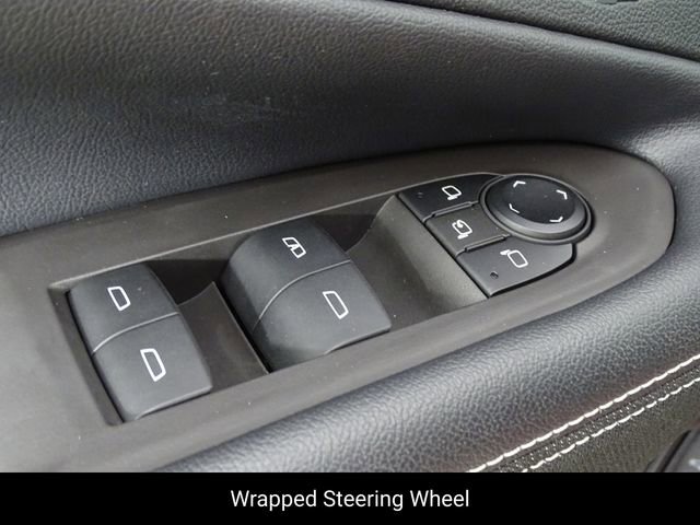 Used 2024 Chevrolet Blazer EV LT image 16