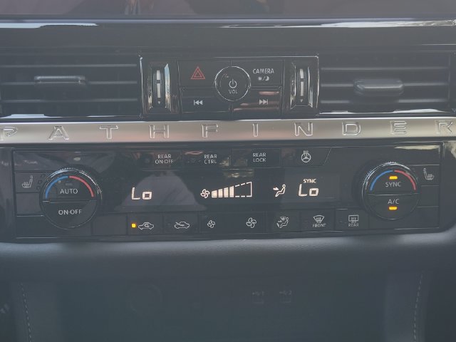 New 2026 Nissan Pathfinder SL FWD image 18
