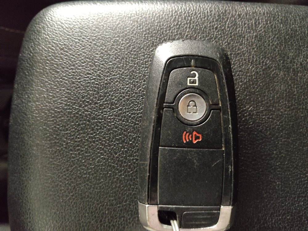 Used 2018 Ford EcoSport SE w/ SE Convenience Package image 32