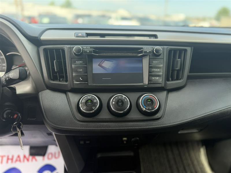 Used 2016 Toyota RAV4 LE AWD/4WD image 14