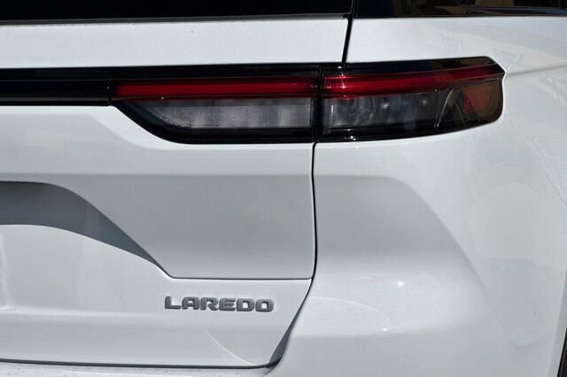 New 2026 Jeep Grand Cherokee Laredo X image 23