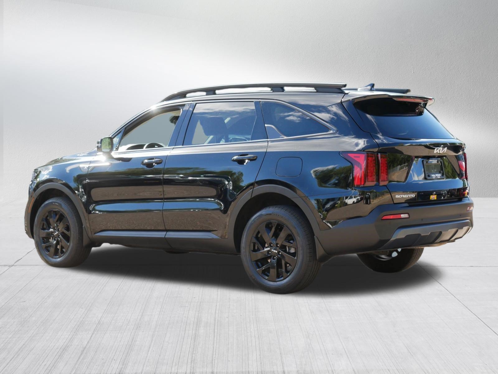 Certified 2023 Kia Sorento S w/ Panoramic Sunroof Package AWD/4WD image 5