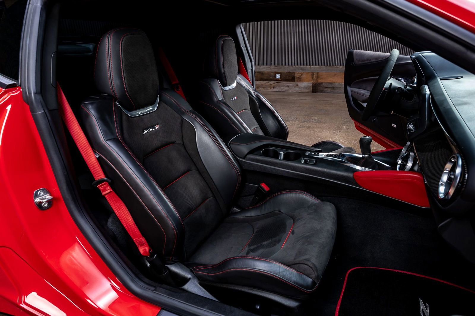 Used 2021 Chevrolet Camaro ZL1 image 25