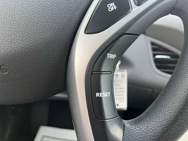 Used 2011 Hyundai Elantra GLS image 27