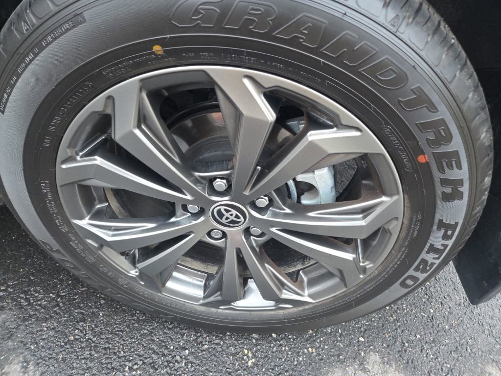 Used 2025 Toyota RAV4 Limited w/ Advanced Technology Package image 22