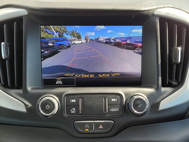 Used 2024 GMC Terrain SLT image 20