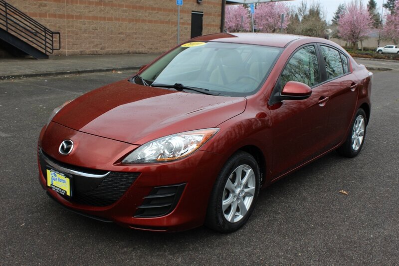 Used 2010 MAZDA MAZDA3 i Touring FWD image 2