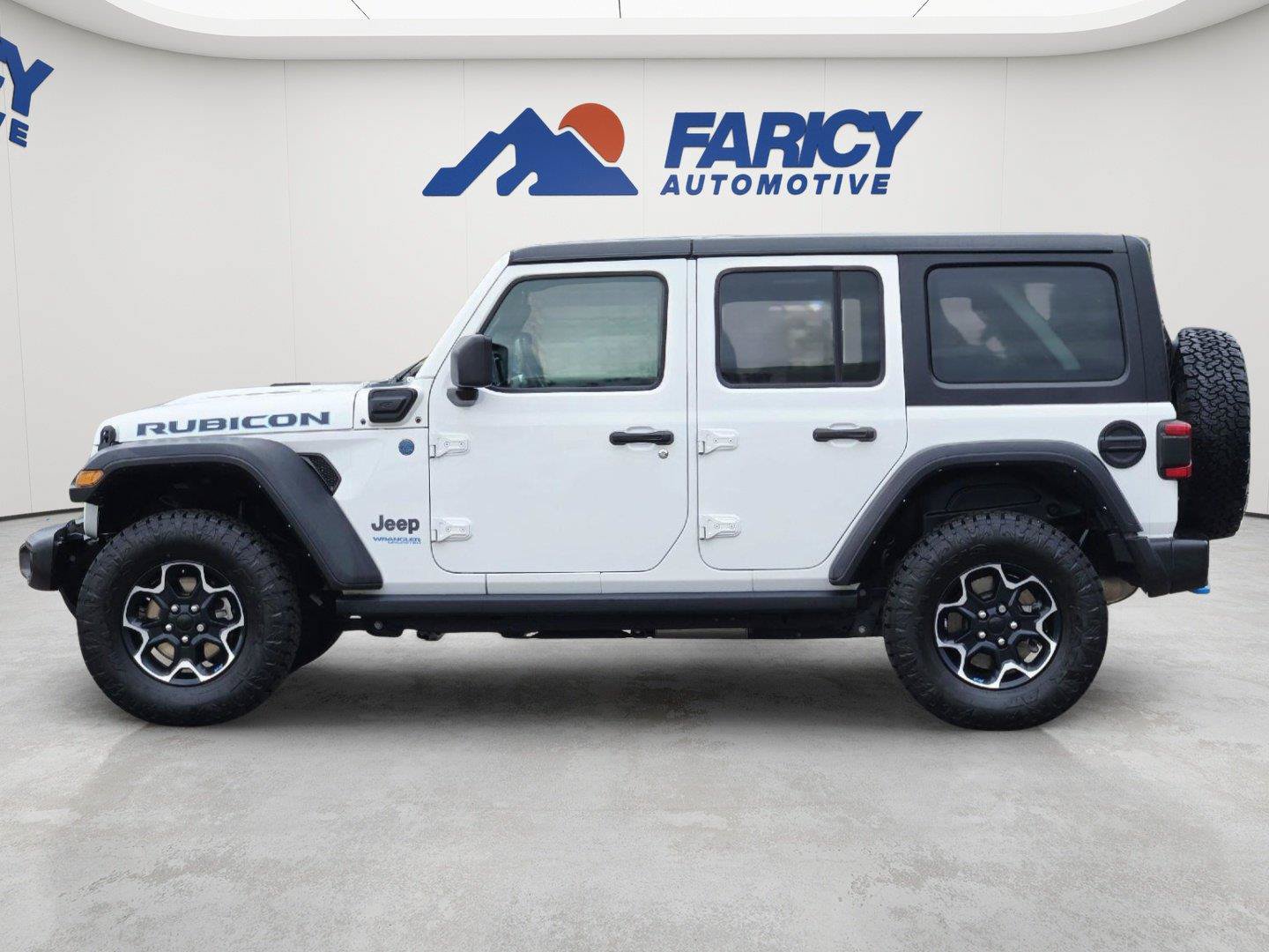 Used 2022 Jeep Wrangler Unlimited Rubicon 4xe w/ Cold Weather Group AWD/4WD image 8