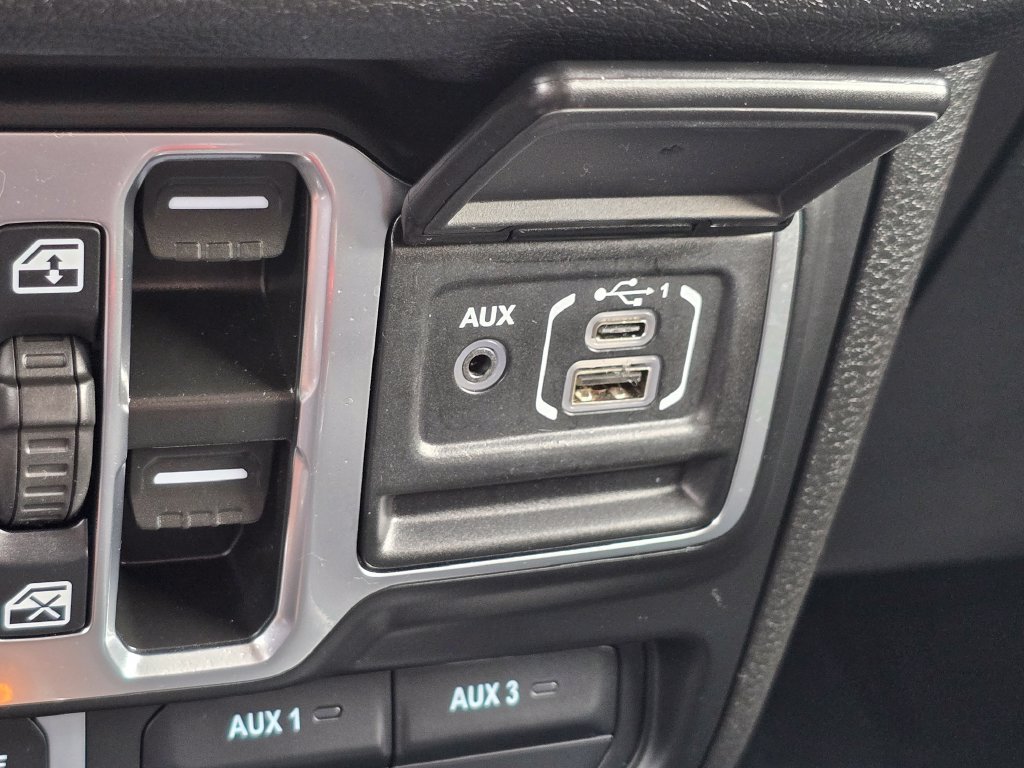Used 2025 Jeep Wrangler Unlimited Sport S 4xe AWD/4WD image 37