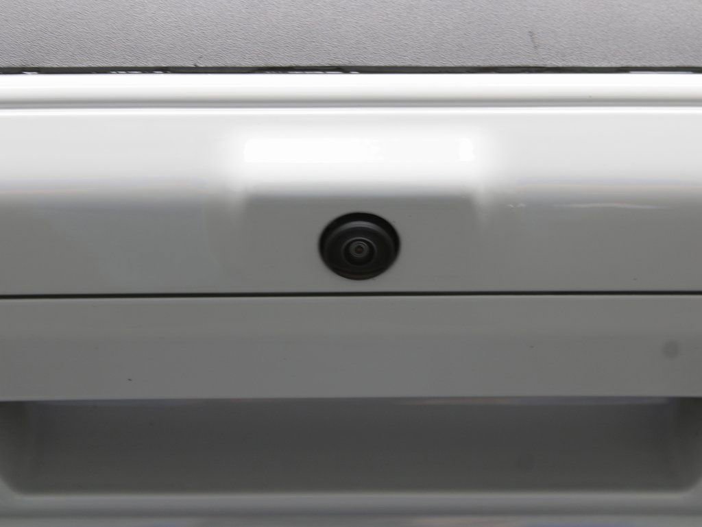 Used 2025 Ford F350 Lariat w/ Black Appearance Package image 47