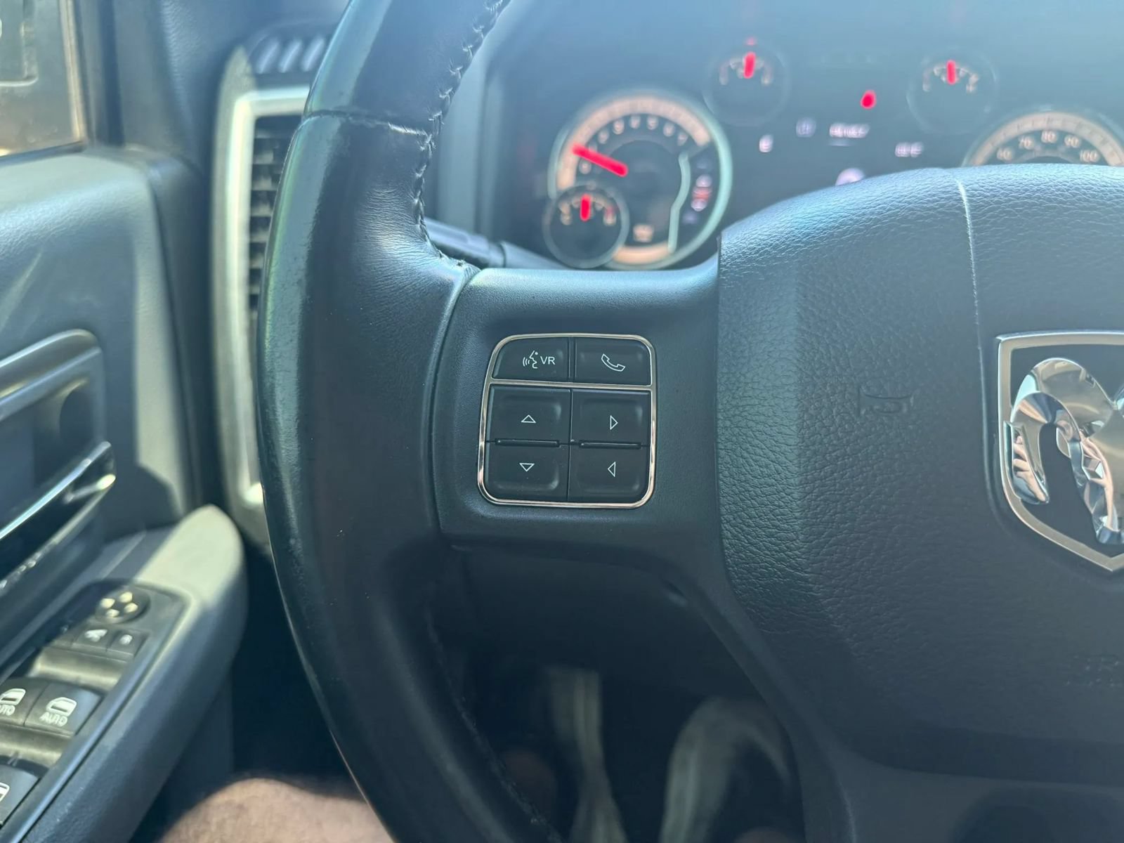 Used 2016 RAM 1500 Lone Star AWD/4WD image 39