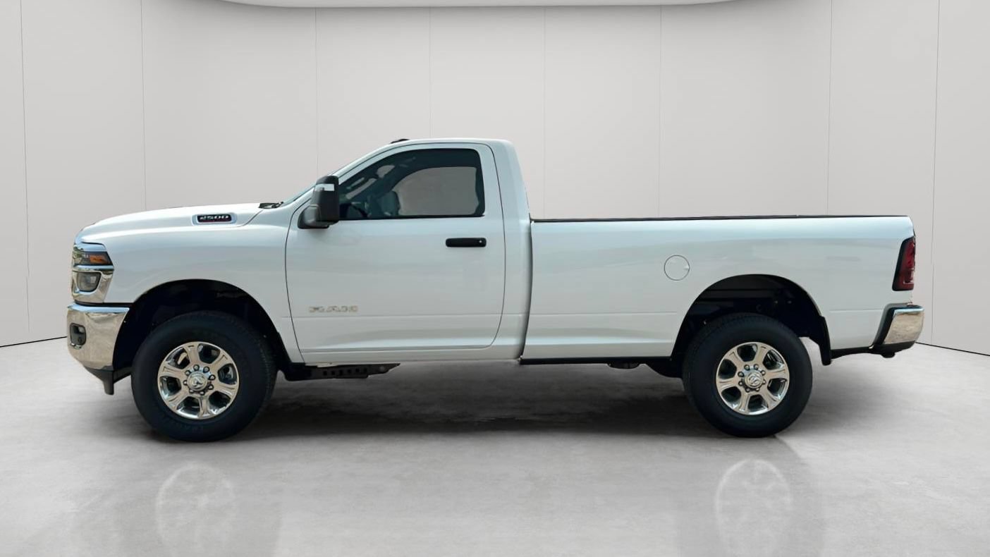 New 2026 RAM 2500 Big Horn AWD/4WD image 7